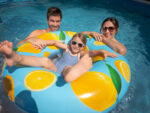 Familie_Sole_Felsen_Bad