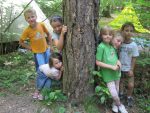 JA Kinder im Wald