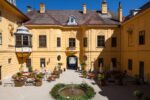 Schloss Eckartsau/Innenhof © Panzer